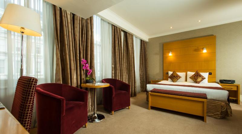 Executive Double Room image 4