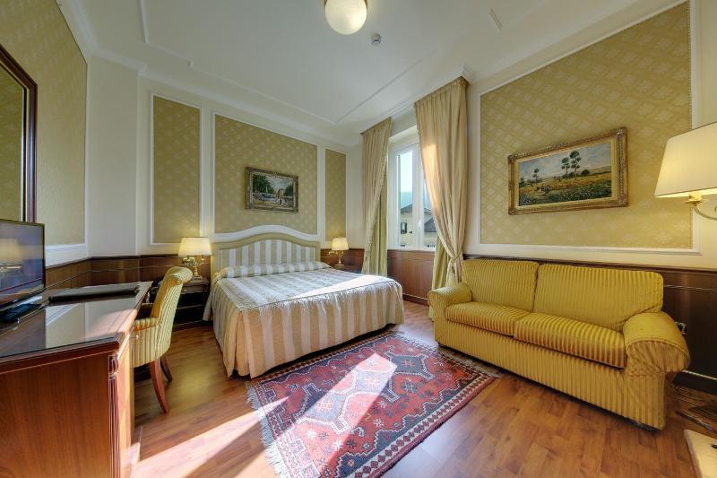 Triple Room - Mountain Side image 4