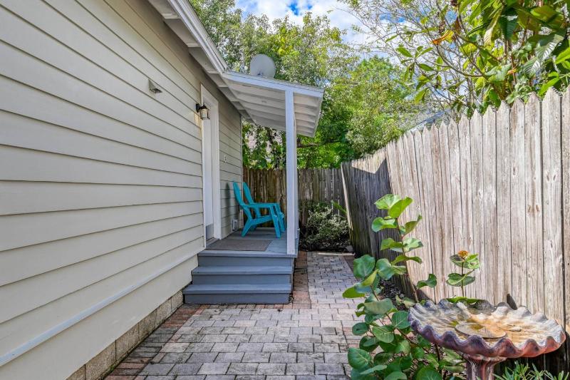 The Tinner's House - image 32