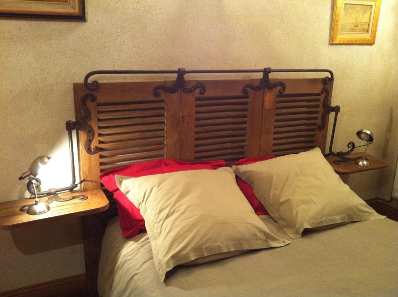 Deluxe Double Room with Shower image 2