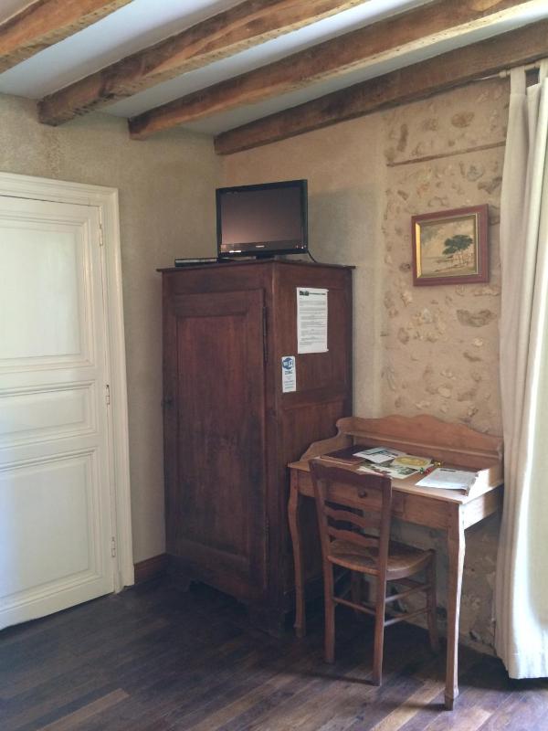 Deluxe Double Room with Shower image 4