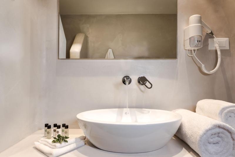 Superior Double or Twin Room image 2