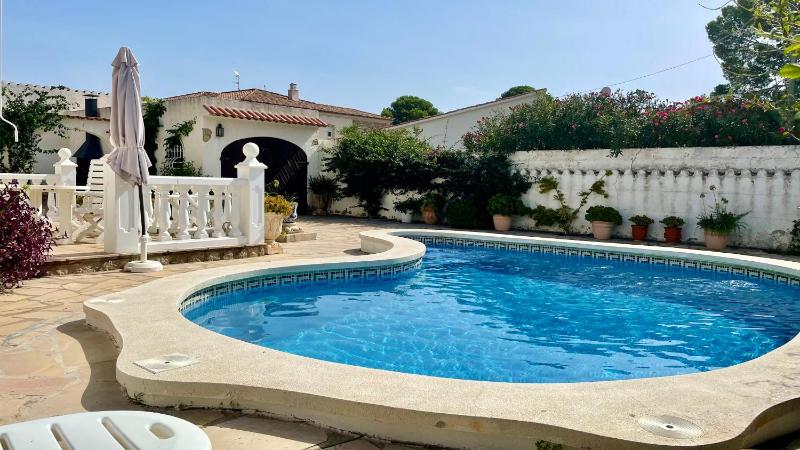 MEDDAYS VILLA LAGUN ETXEA - image 7