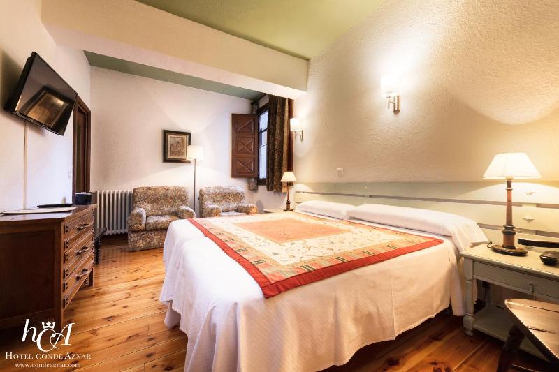 Standard Double Room image 1