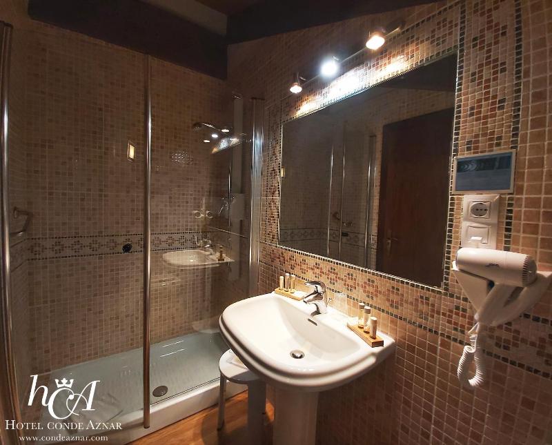 Superior Double Room image 3