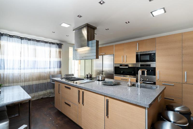 TESS Penthouse Deluxe DS11 - image 20
