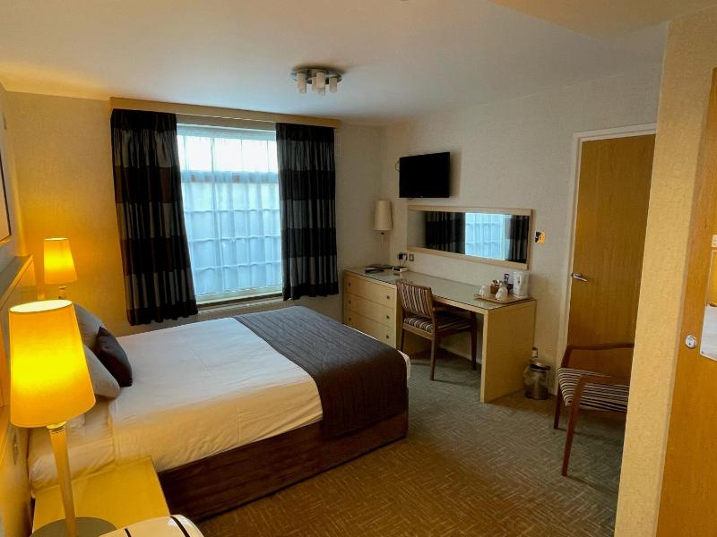 Accessible Double Room with Double Bed - Non-Smoking image 2