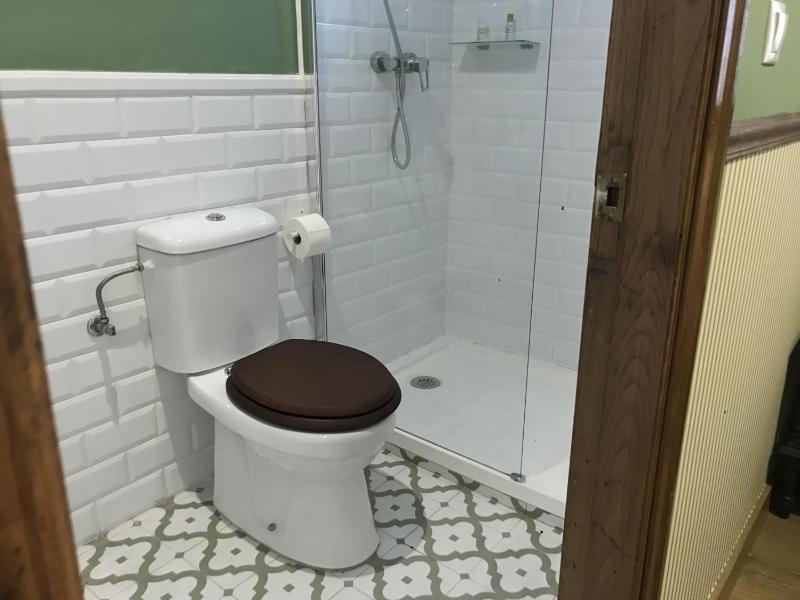 Single Room image 3