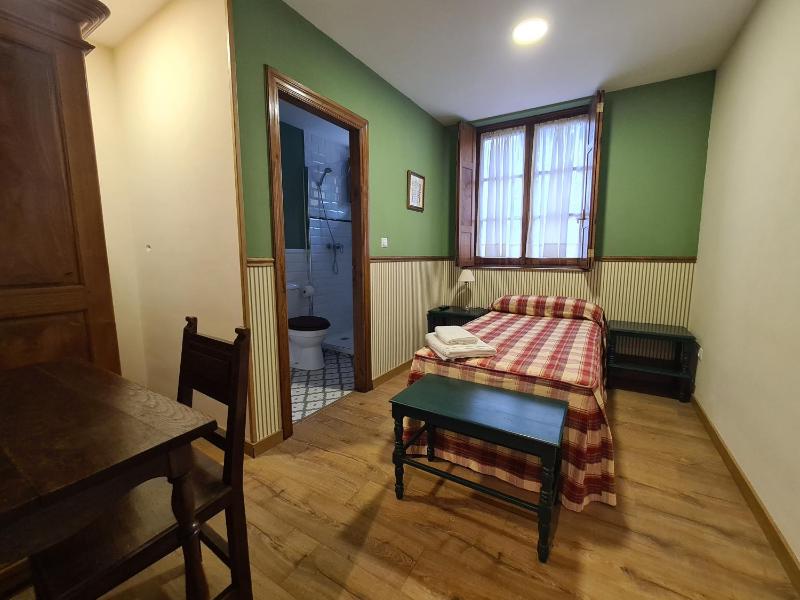 Single Room image 1