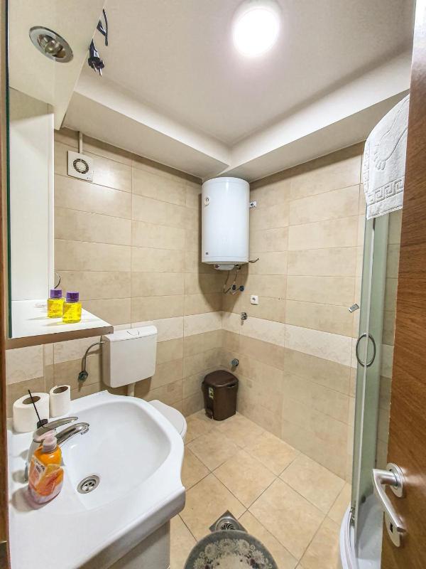 Apartment image 2