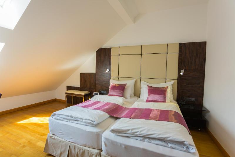 Best Western Plus Hotel Arcadia - image 16