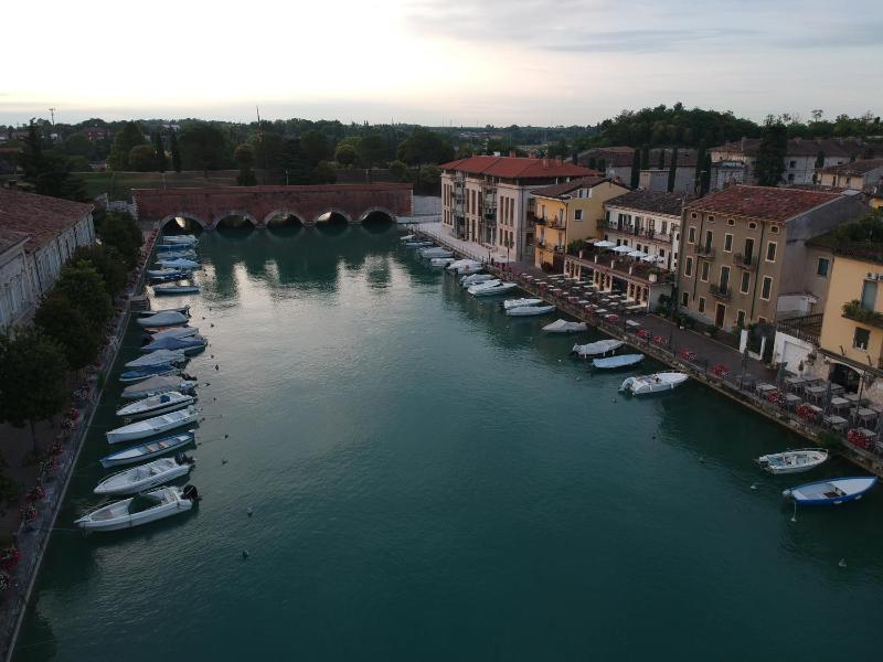 Fiori sull'Acqua Apartments - image 17