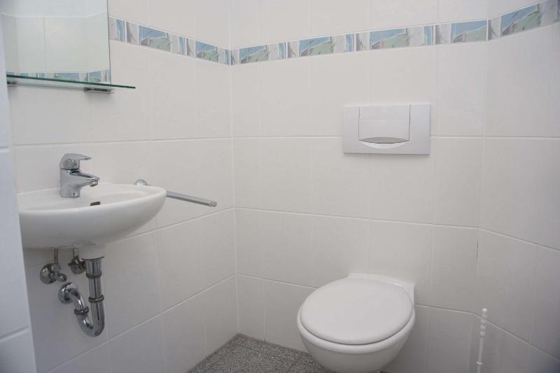 Balkon mit traumhaften Meerblick gratis Nutzung vom AHOI Erlebnisbad und Sauna in Sellin Dünenhaus FeWo05 - image 26