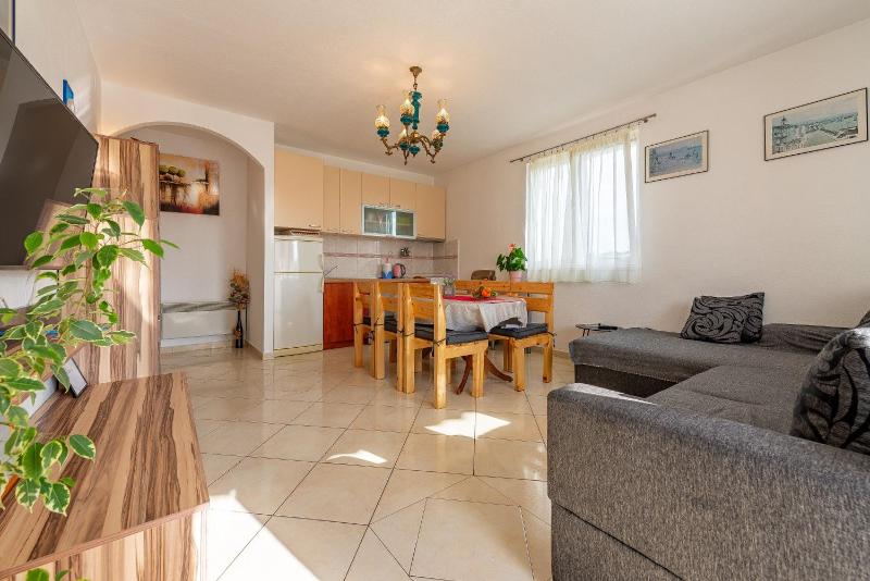 Apartments Roje - image 7