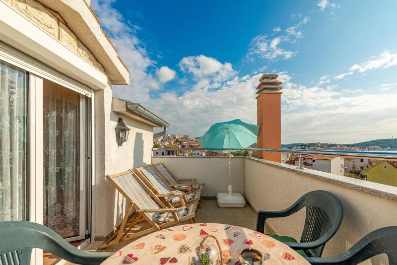 Apartments Roje - image 11