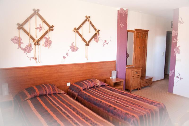 Double or Twin Room image 2