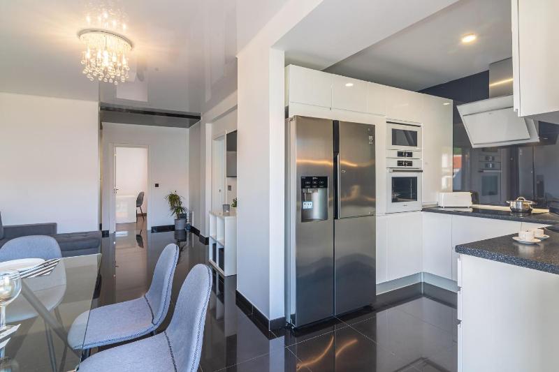 Vilamoura Premium Apartment With Pool by Homing - image 12