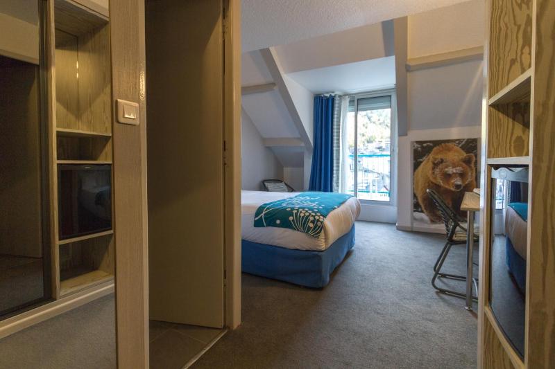 Double Room image 3