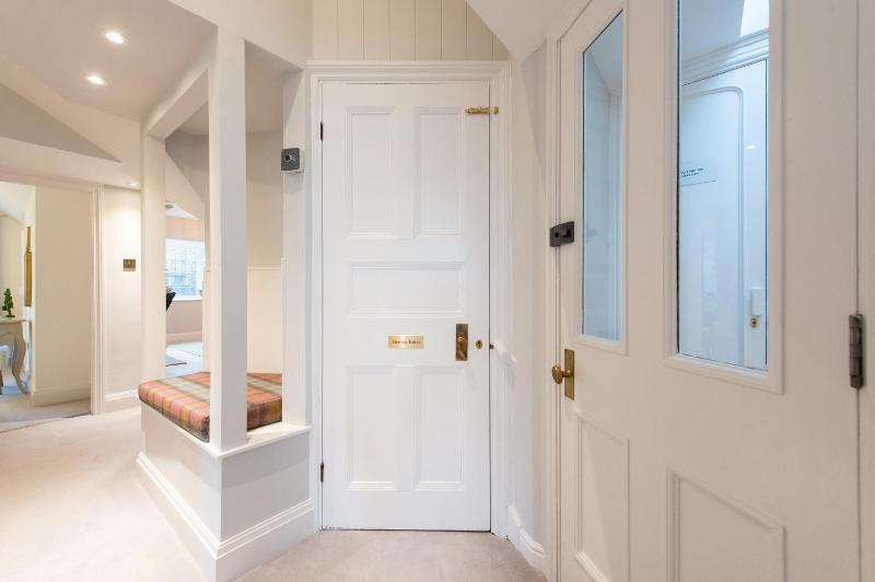 The Tower by Harrogate Serviced Apartments - image 17