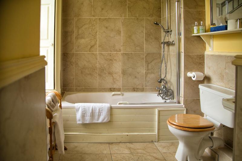 Triple Room image 2