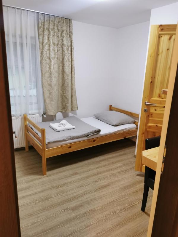 Single Room image 2