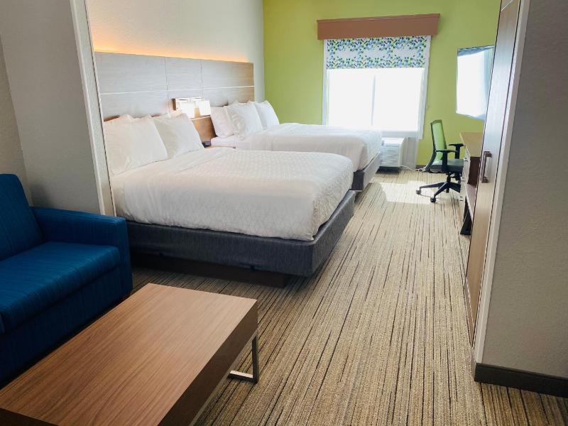 Suite with Two Beds - Non-Smoking image 3