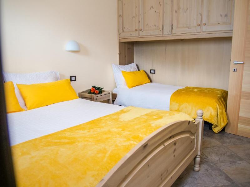 One-Bedroom Apartment image 1