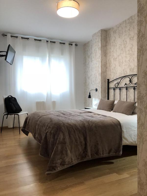 Double Room with Private Bathroom image 4