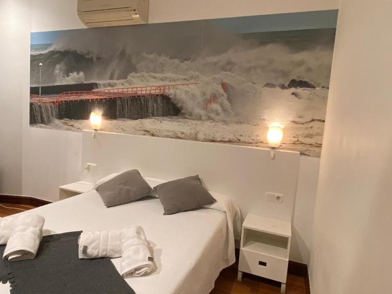 Budget Double Room image 3