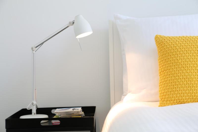 Three-Bedroom Apartment with Balcony - Bogoviceva 1 Street image 3