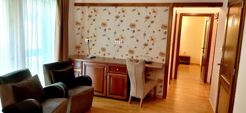 One-Bedroom Apartment image 1
