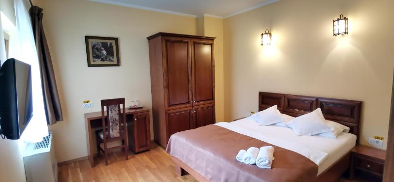 Superior King Room image 1