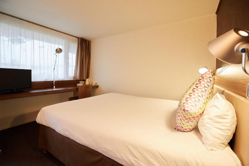 Double Room image 3