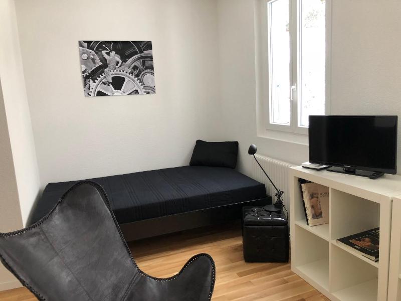 Single Room with Garden View image 2