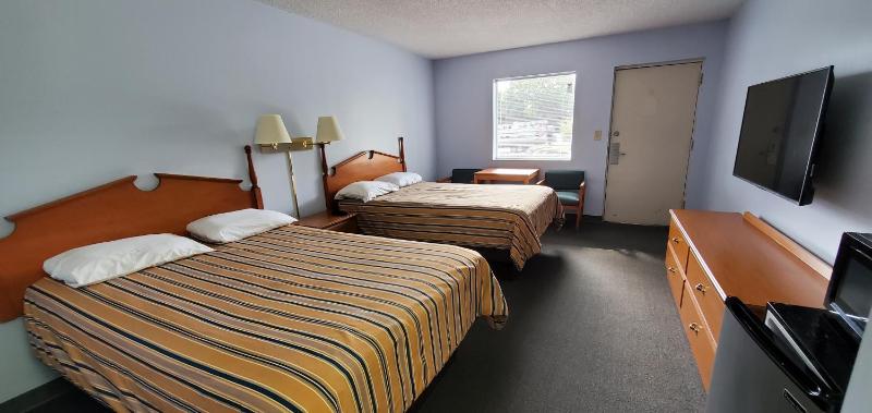 Double Room with Two Double Beds - Non-Smoking image 4