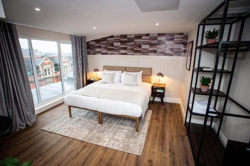 The Gresham Aparthotel - image 3