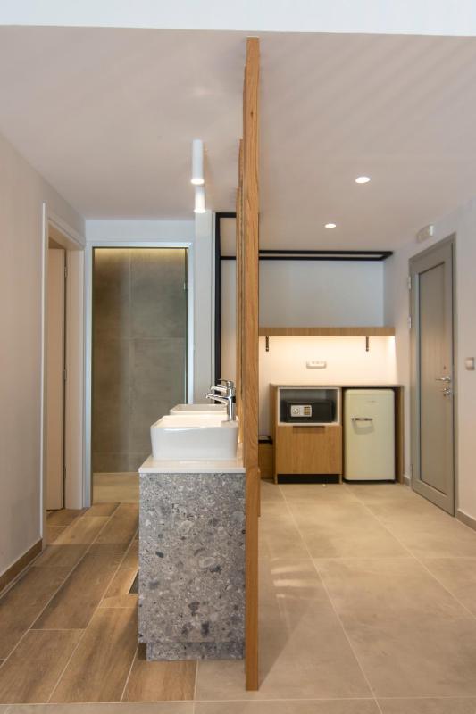 Alboro seaside suites - image 36