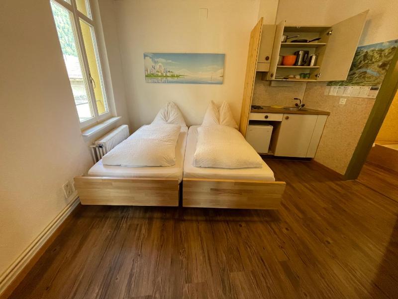 Downtown Apartment 9 - image 5