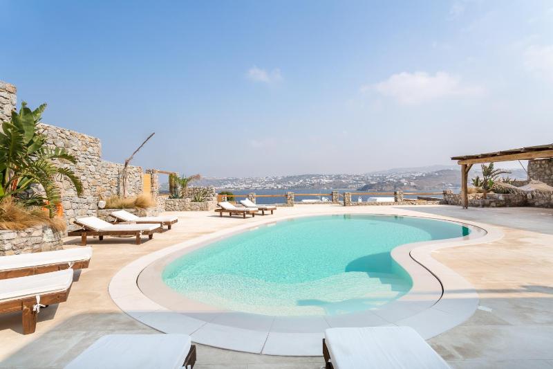 Veneta Suites & Villas - image 1