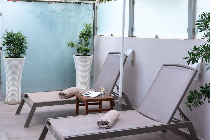 Luxury Studio image 2