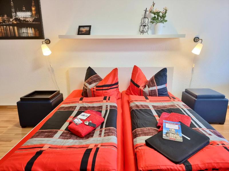 Studio Apartment image 4