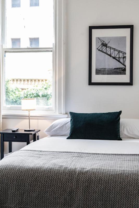 Double Room with Shared Bathroom image 4