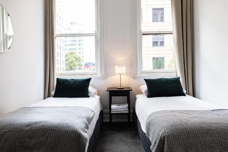 Twin Room with Shared Bathroom image 1
