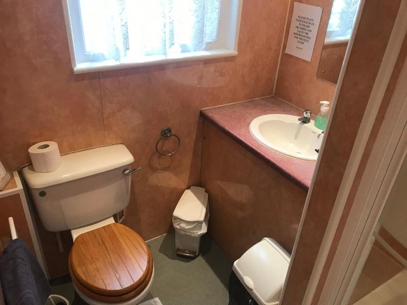 Single Room with Shared Bathroom image 1