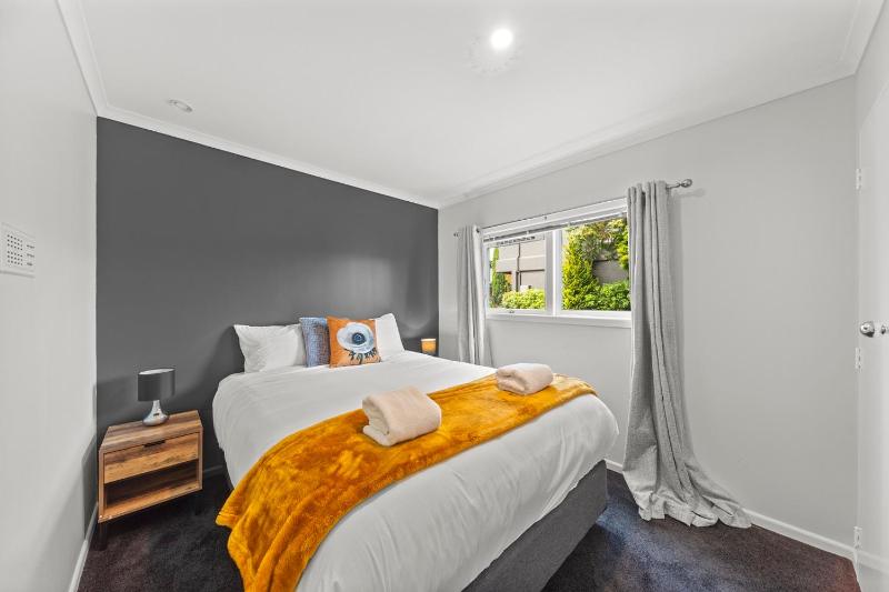 Hilltop House - Taupo - image 18