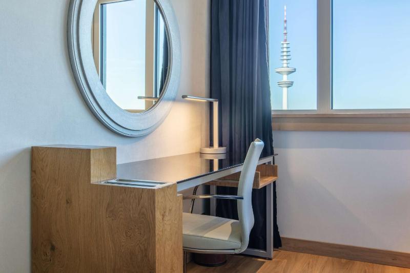 Standard Room image 4