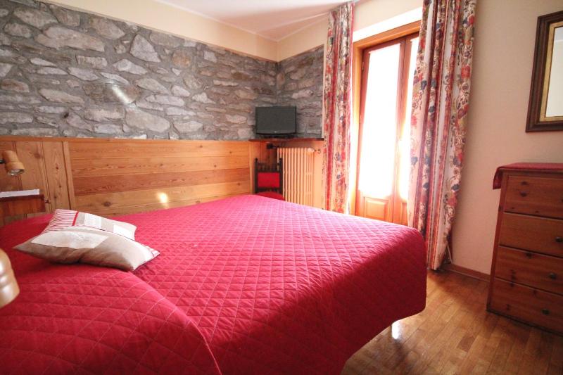 Double or Twin Room with Terrace image 2