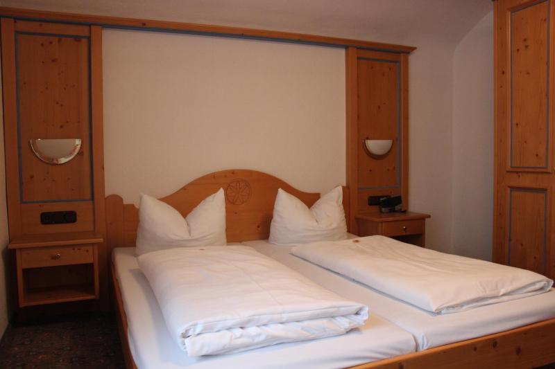Quadruple Room image 2