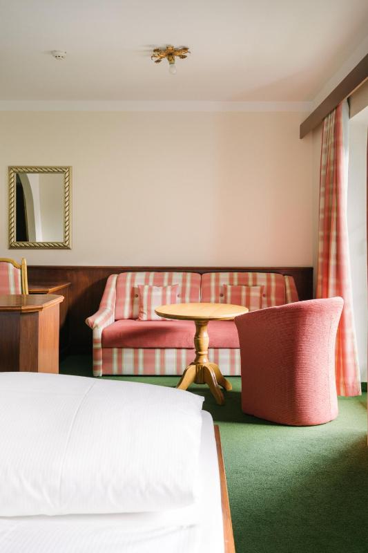 Double Room image 1
