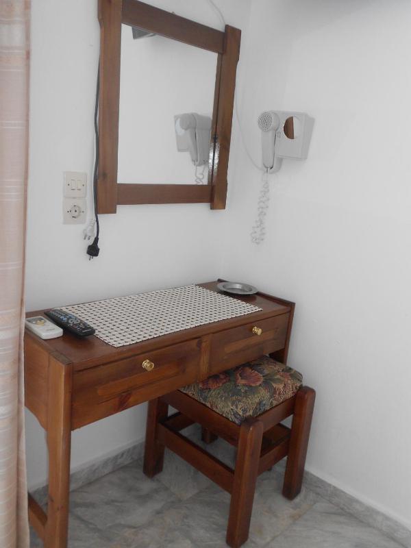 Double Room with Garden View image 2